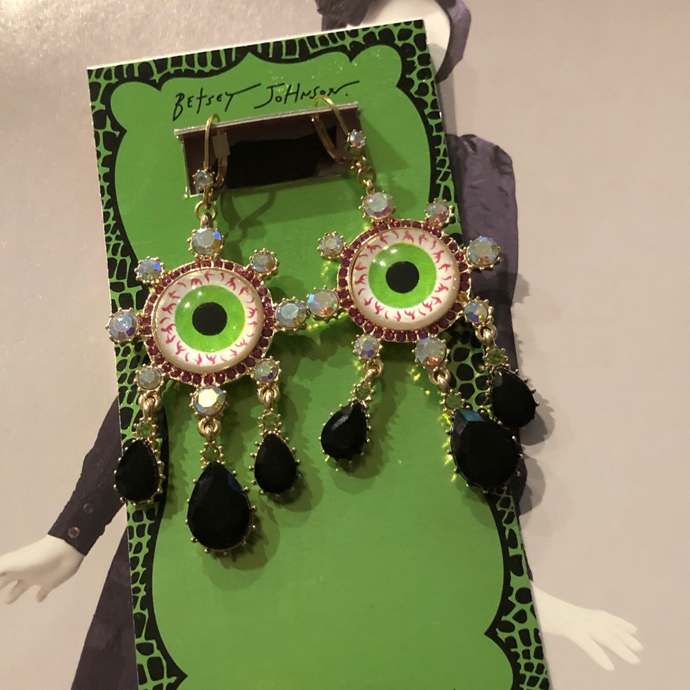 Authentic New with tag Betsy Johnson earrings.